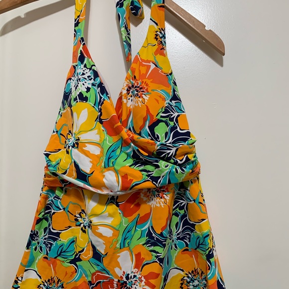 Lands End Women's Swimsuit Halter Tankini Top 8 - Picture 7 of 10